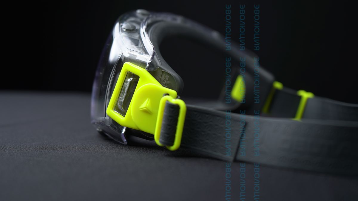 Очки закрытые «SAJAMA»