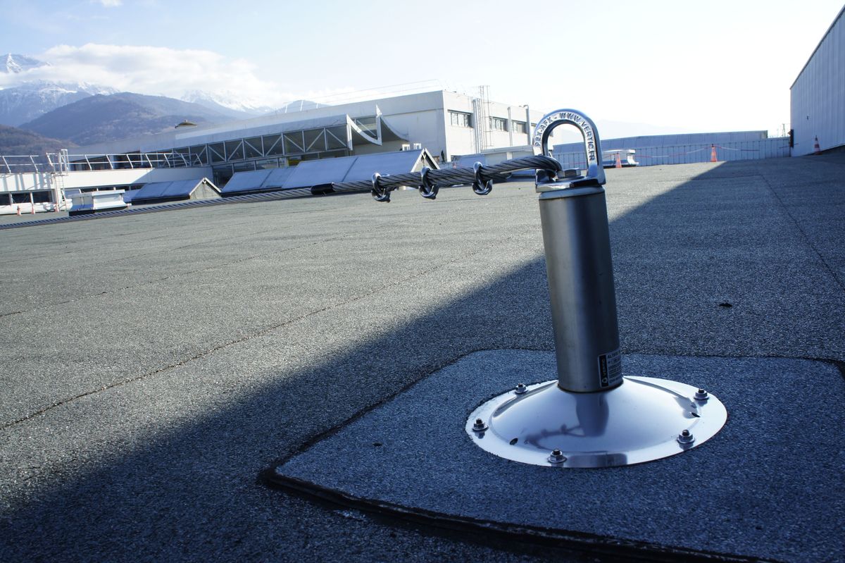 Бетонная кровля. Анкерные линии