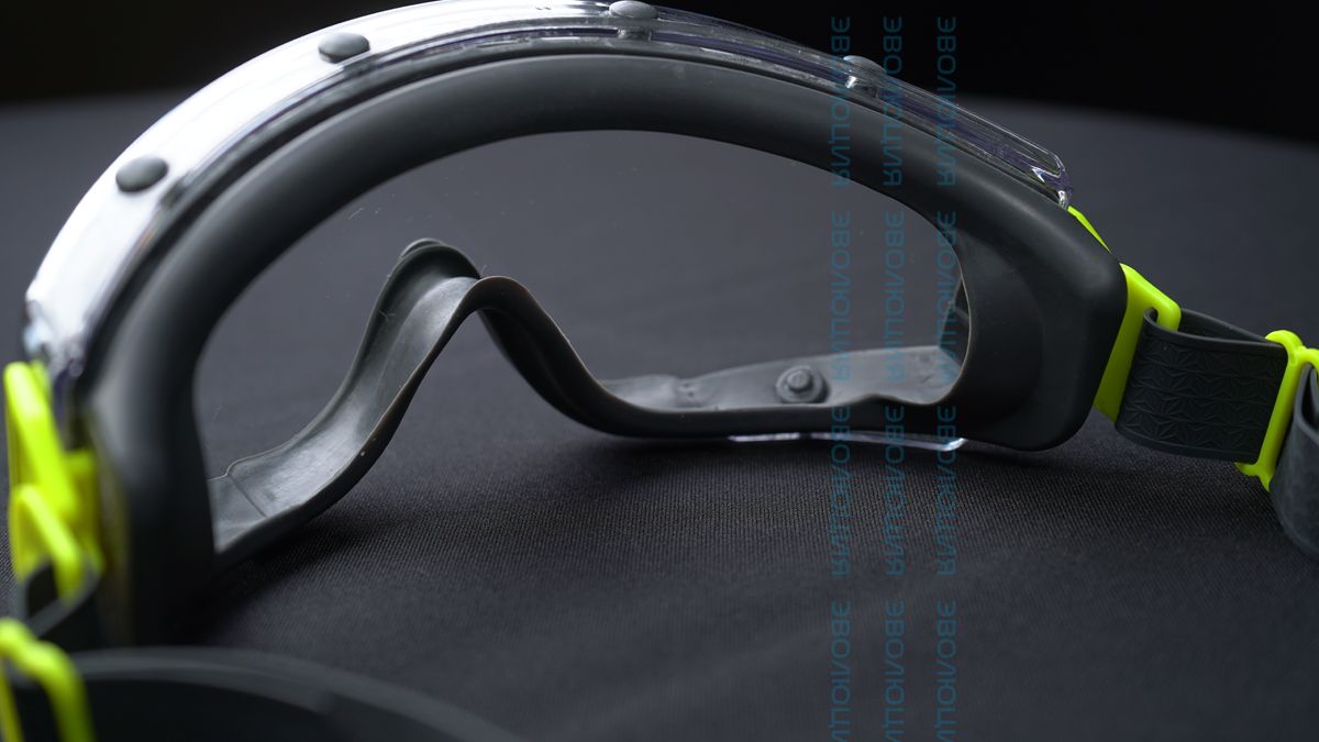 Очки закрытые «SAJAMA»