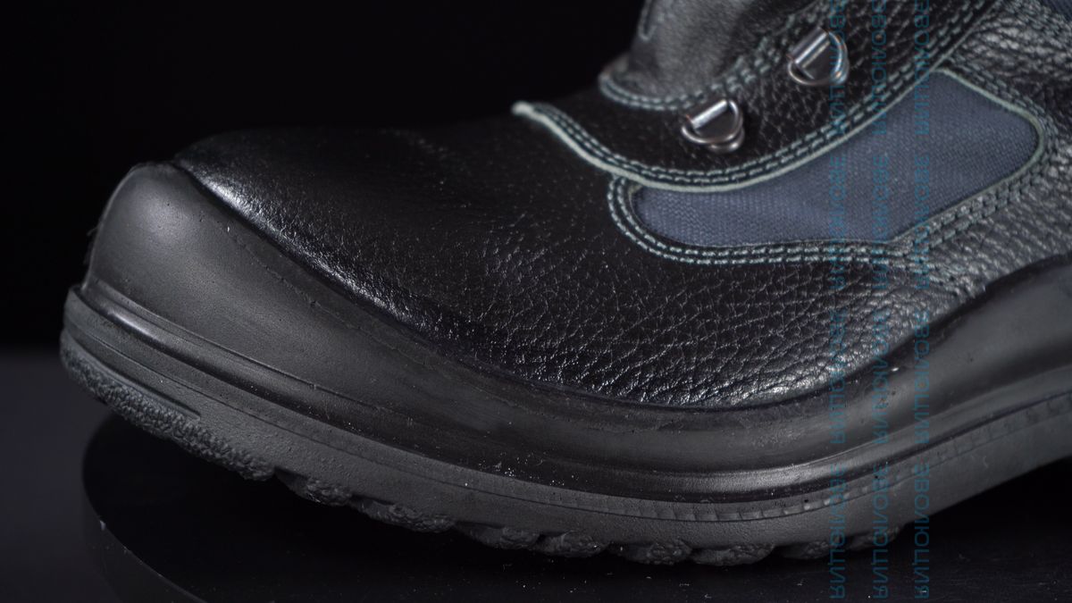 Полуботинки «C77» (кожа, ПУ-ТПУ)