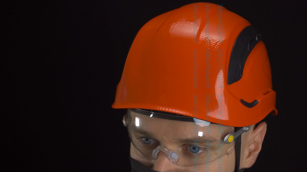 Каска «Granite Wind» для работ на высоте