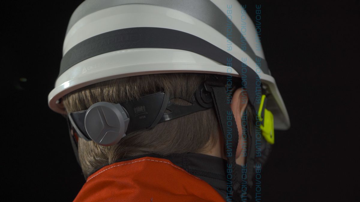 Очки закрытые «SAJAMA»