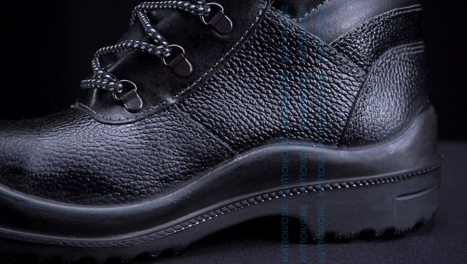 Ботинки «С22» утепленные для ИТР (кожа, натуральный мех, ПУ-ТПУ)