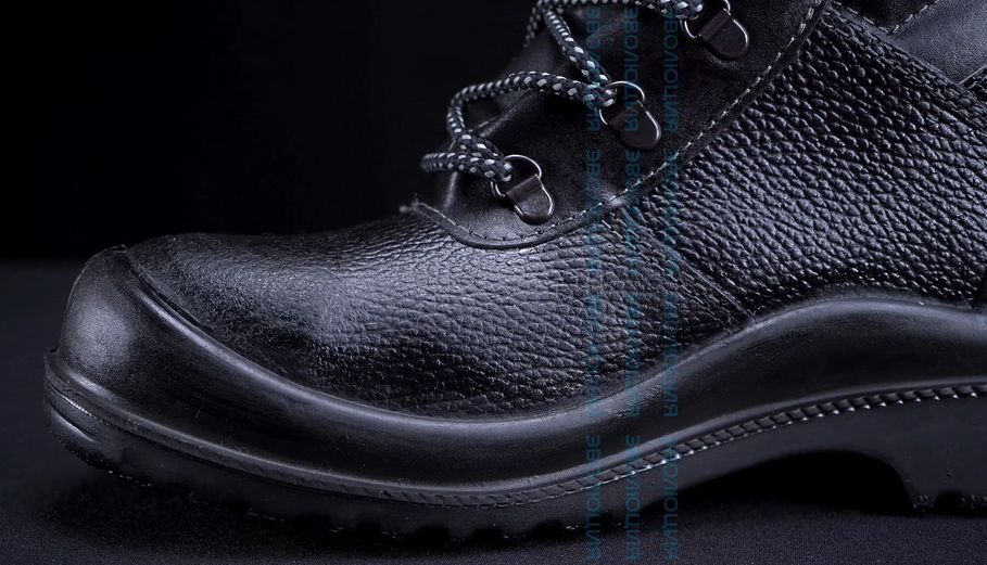 Ботинки «С22» утепленные для ИТР (кожа, натуральный мех, ПУ-ТПУ)