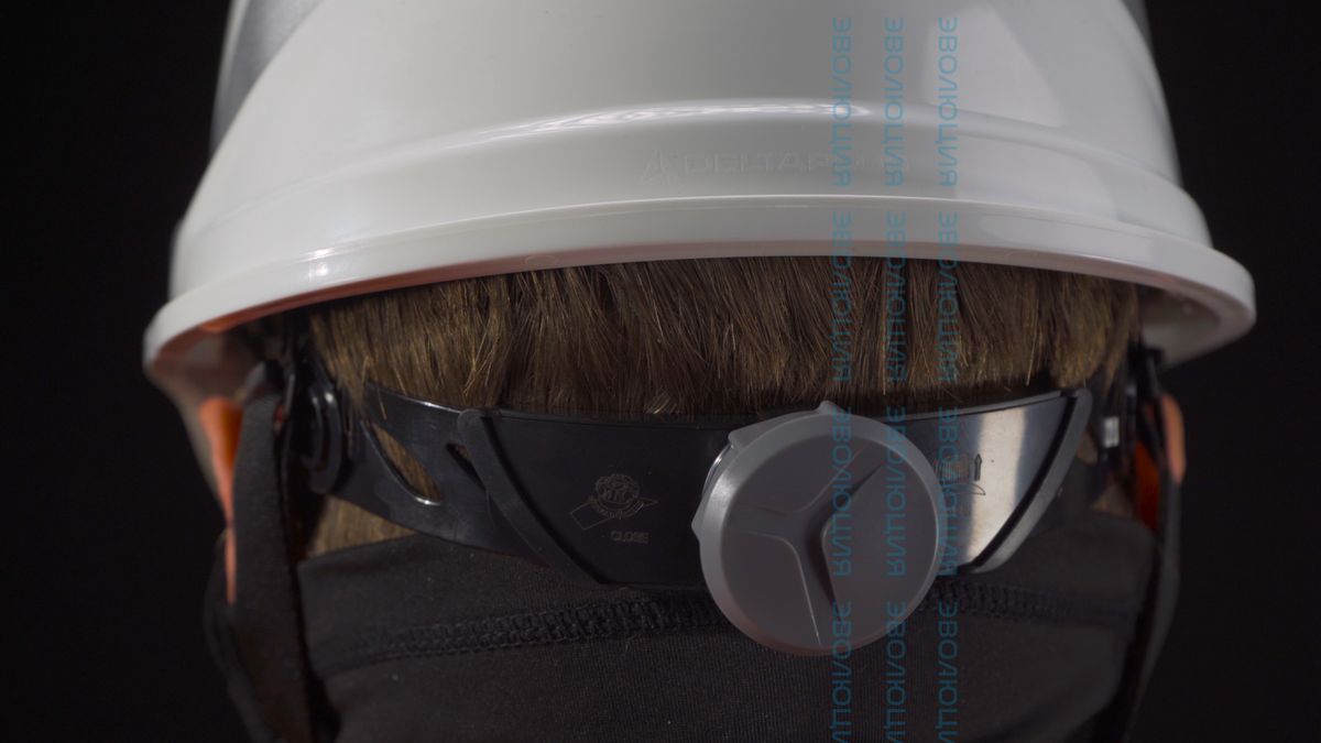 Каска «Baseball Diamond V UP»