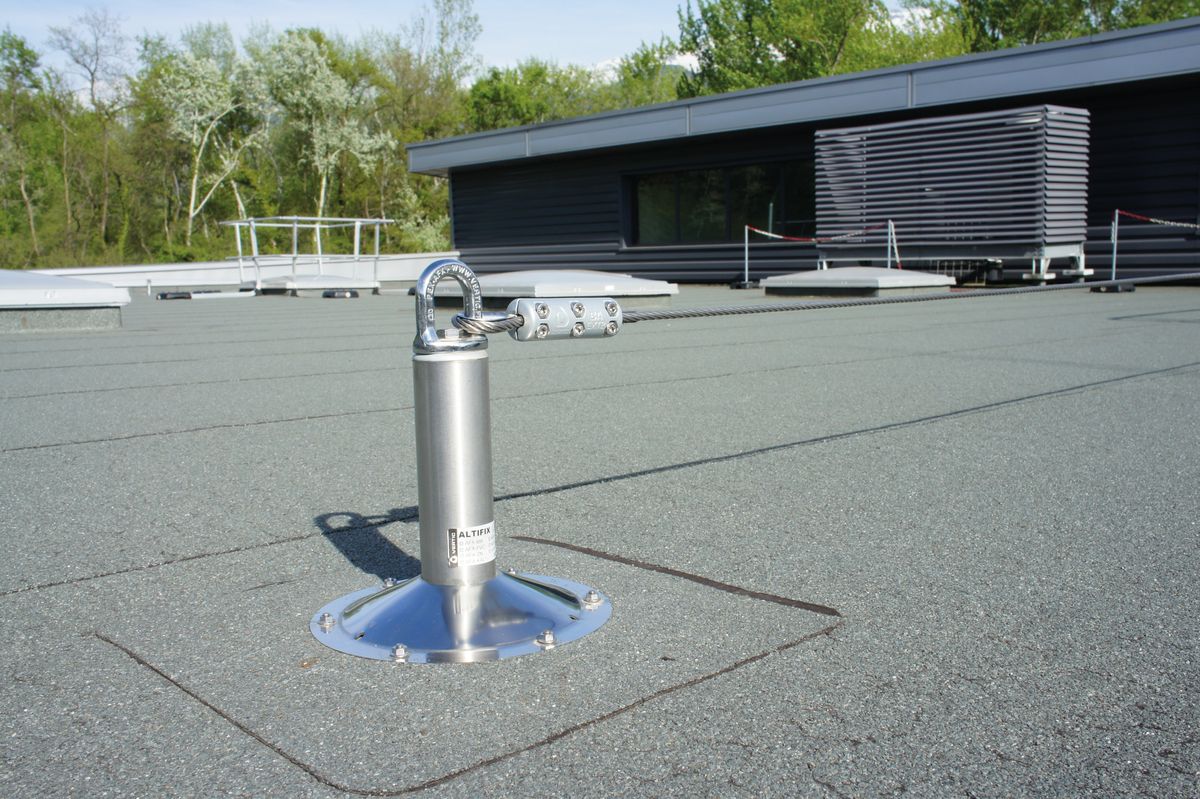 Бетонная кровля. Анкерные линии