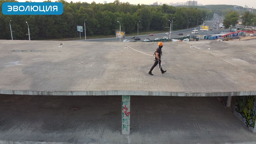 Зажим на гибкой анкерной линии